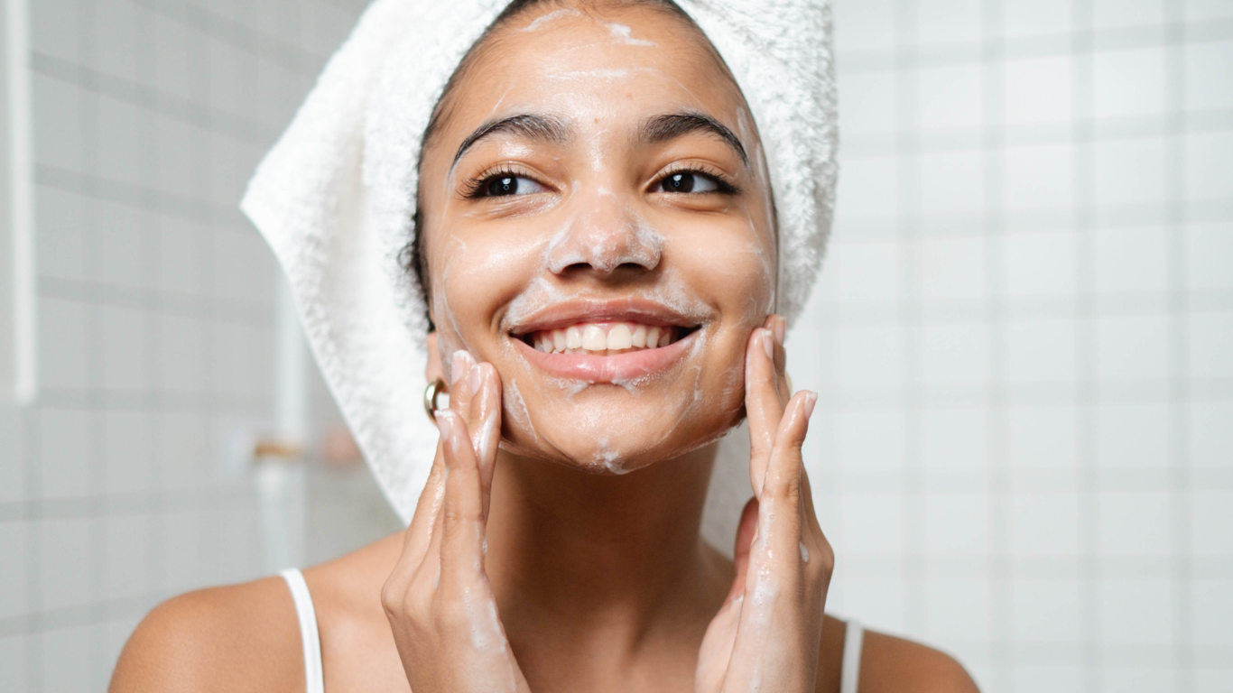 Should You Wash Your Face with a Cleanser Every Day? Let’s Talk.