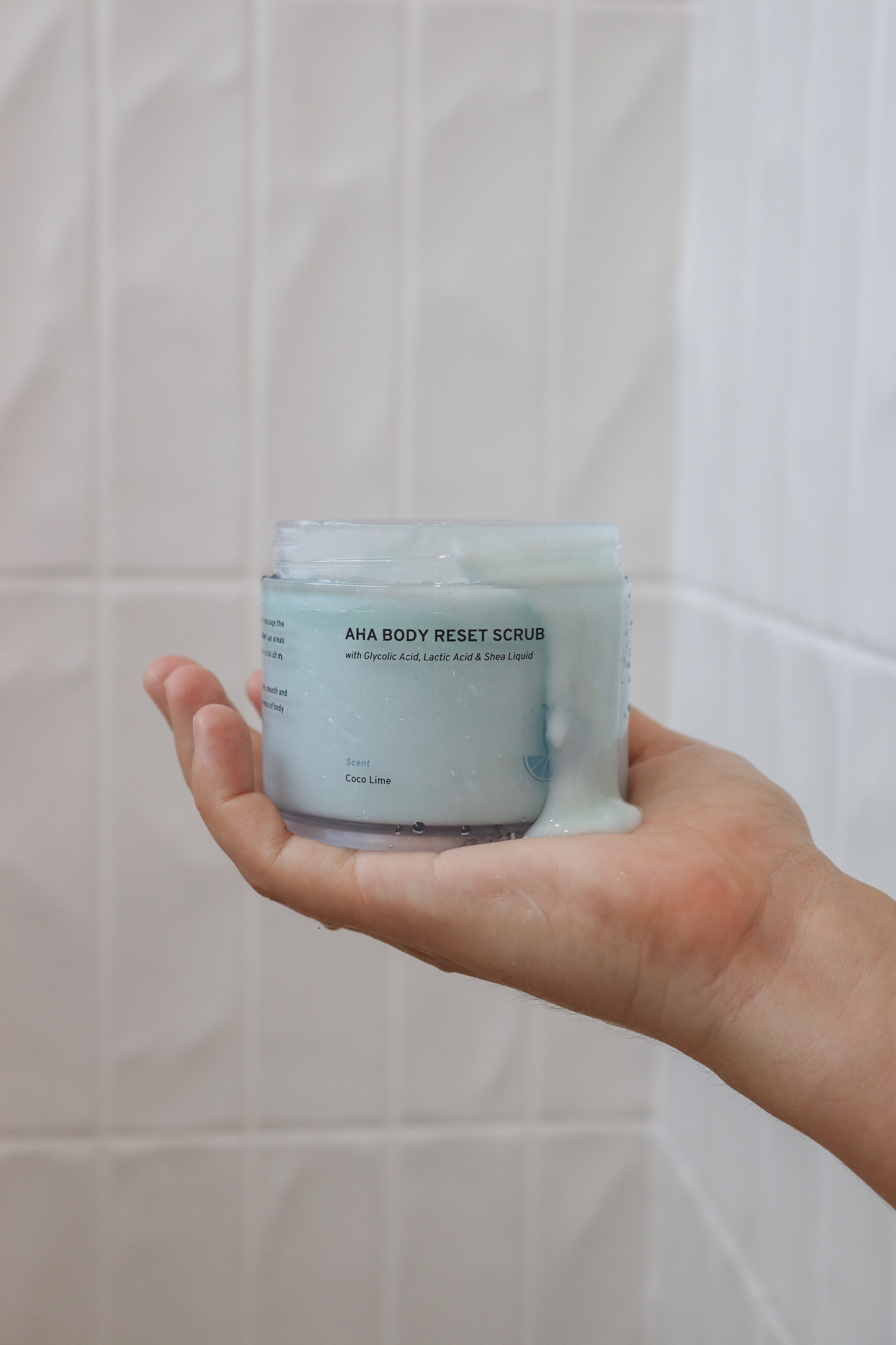 Winter Skin in Reset Mode: Why Your Body Needs an AHA Scrub This Season